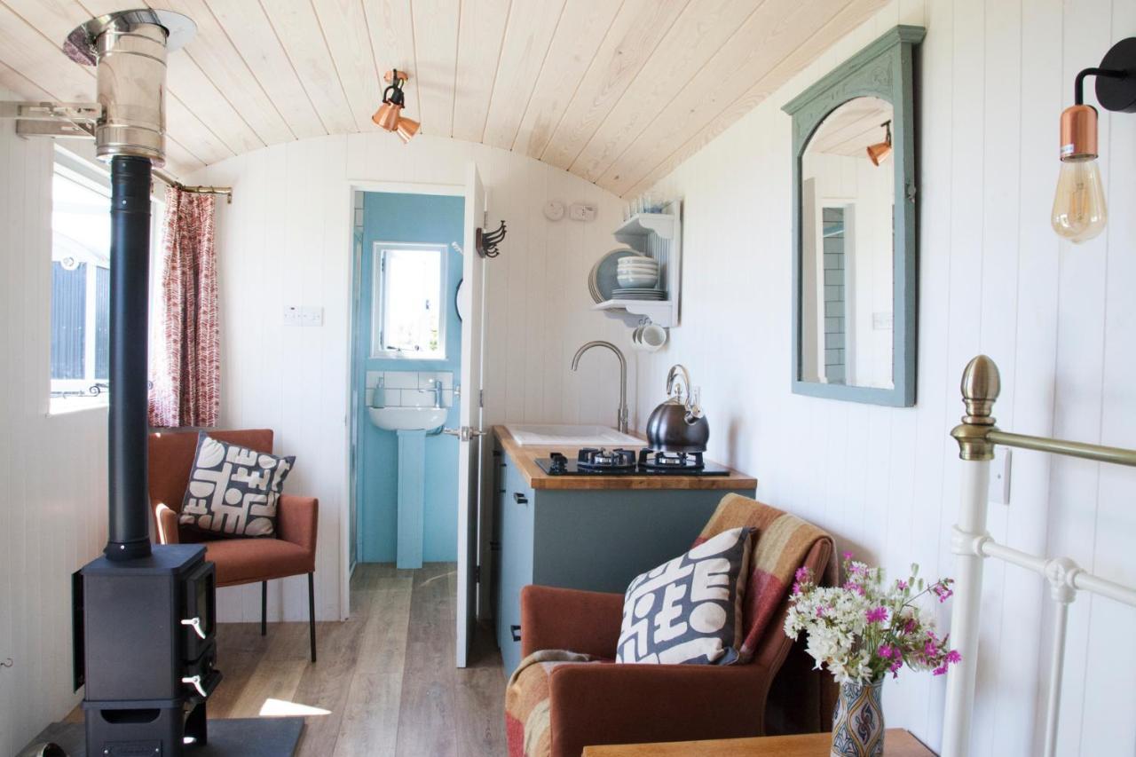 Ewe With A View Sea View Shepherds Huts Breage المظهر الخارجي الصورة